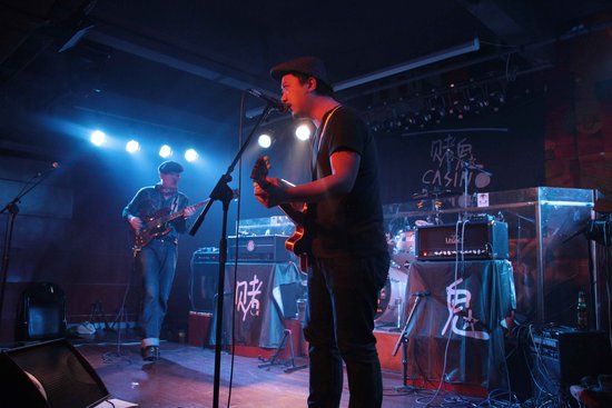 赌鬼乐队全国巡演白热化 乐迷借演出现场求婚