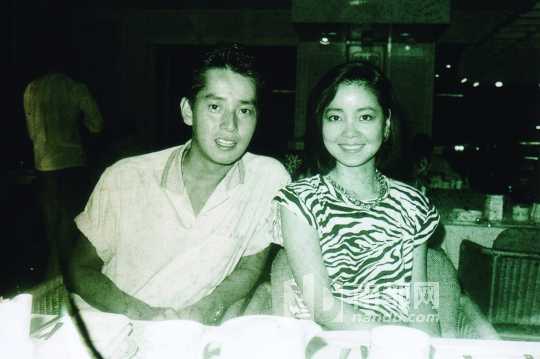 邓丽君与汤兰花,两人的笑容非常动人.