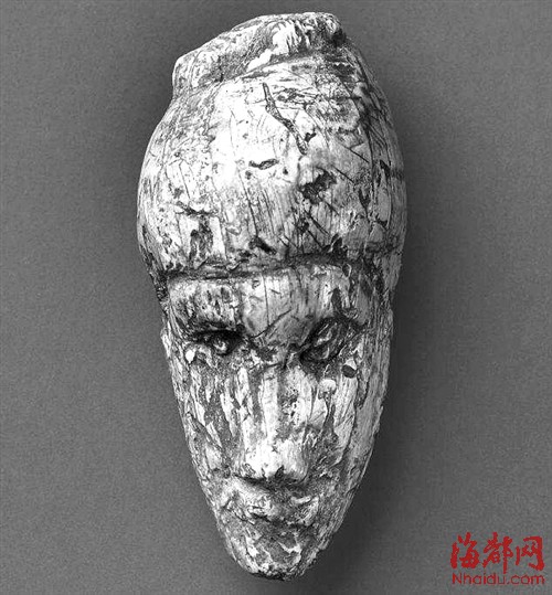 猛犸象牙上发现人类女性最早雕像