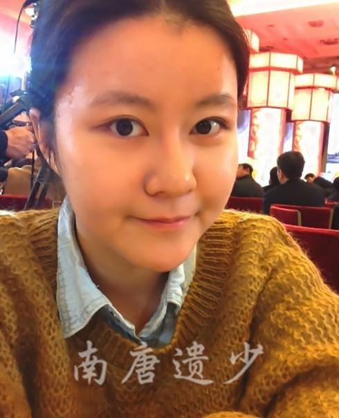 黄宏和段小洁的女儿豆豆已经是20岁的大姑娘了,去年以优异的成绩考进