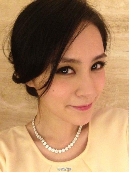 来源:香港"明报")香港女星阿娇钟欣桐与韩国男友k先生恋情愈见明朗