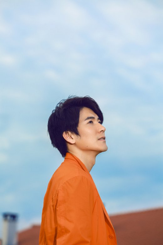 马海生文艺暖男秀轻熟气质直击心底